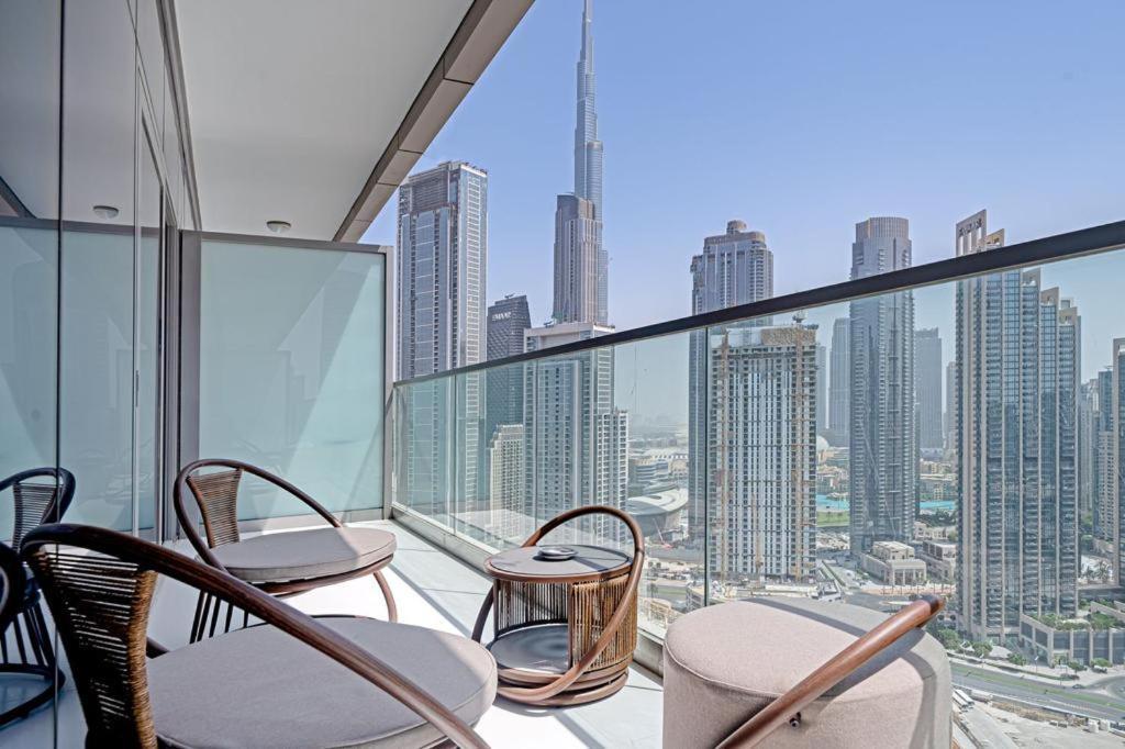 Paramount Midtown Luxury 2 Bedroom With Full Burj-Khalifa View ドバイ エクステリア 写真